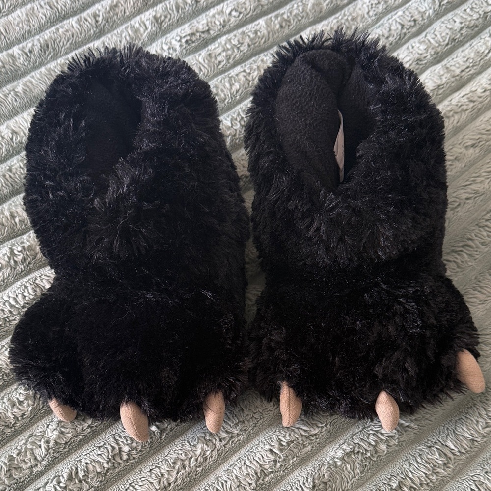 Lazy One Black Bear Paws Monster Feet Slippers Kids Size Small 9-11